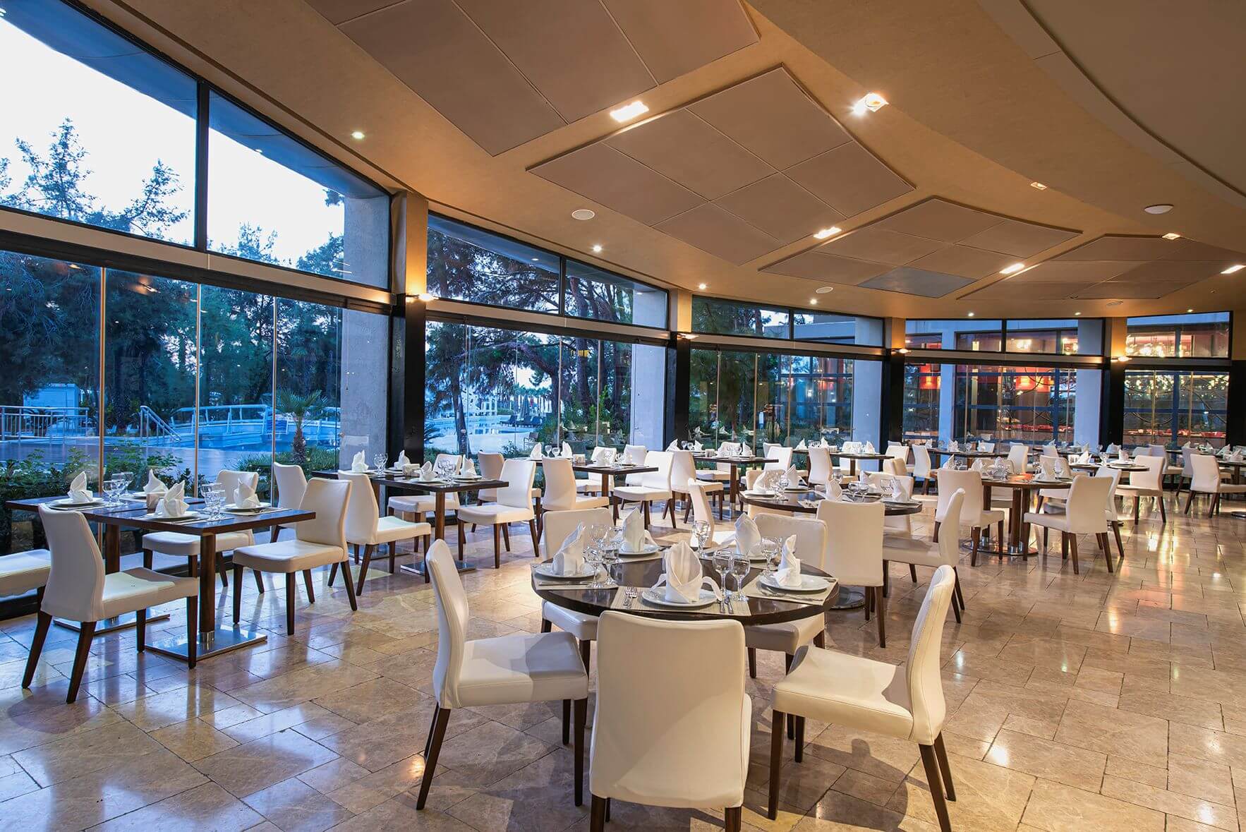 16 restaurant