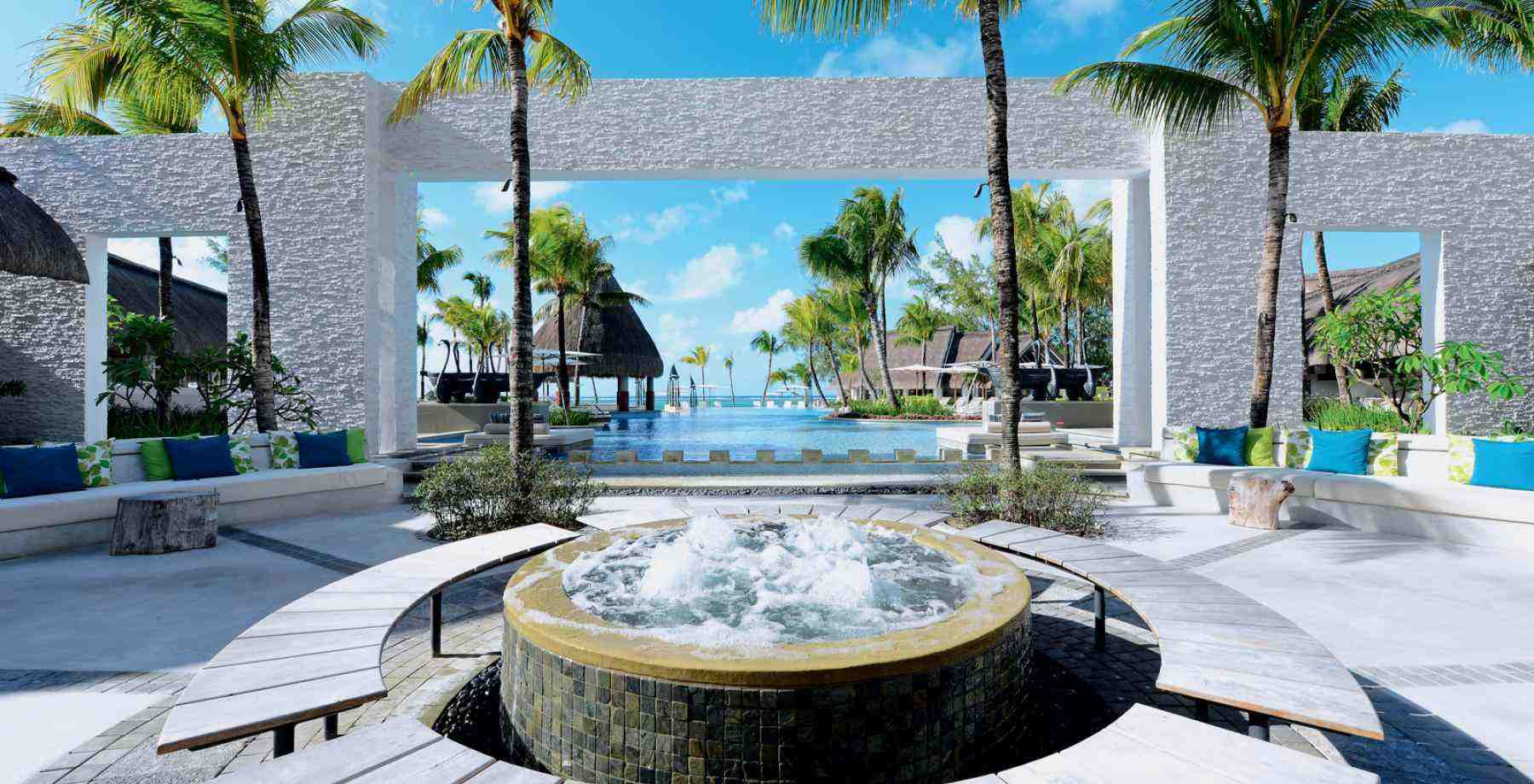 Ambre mauritius pool view