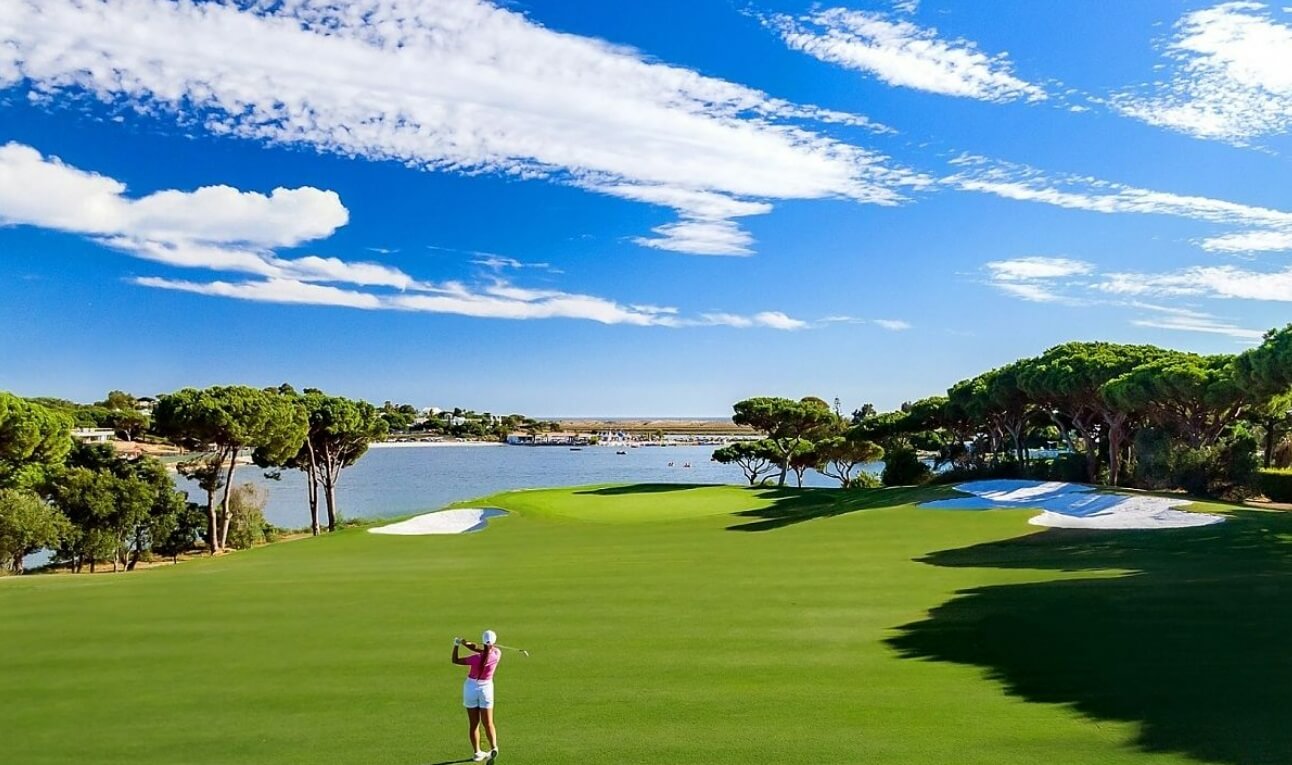5 Stunning Golf Courses in Portugal